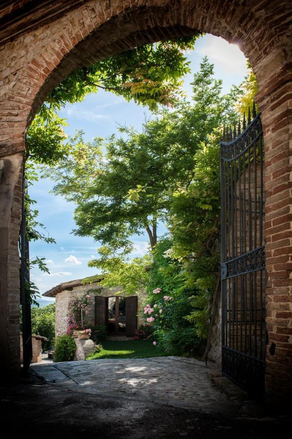 Casa Dei Lecci Appartement Foligno Buitenkant foto