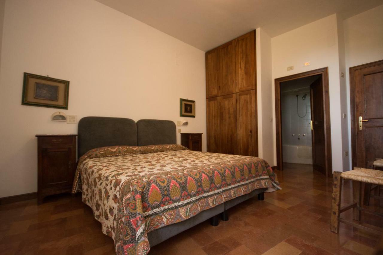 Casa Dei Lecci Appartement Foligno Buitenkant foto